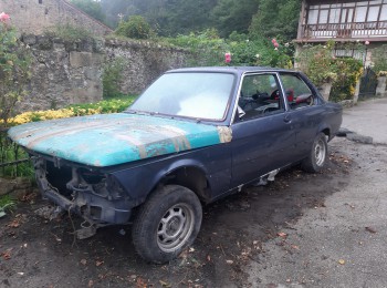 Carroceria de bmw e21 sin documentacion