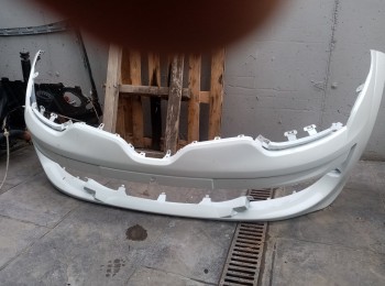 Defensa renault megane  3 rs