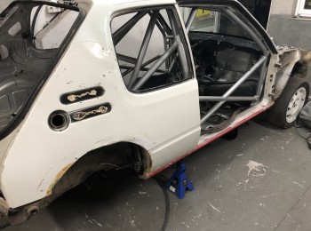 Carroceria sin papeles 205 1.9 gti