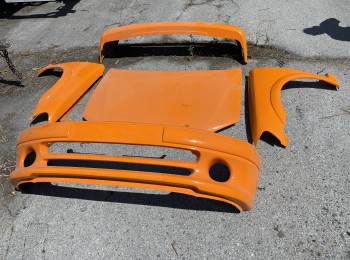 Se venden piezas de fibra de vidrio 106 ph2