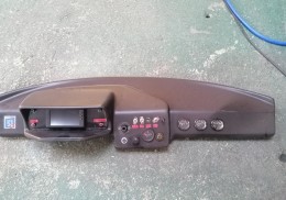 Salpicadero 205 en fibra 