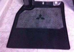 Reposapiés mitsubishi evo 7 , 8 y 9 