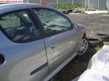 Vendo  peugeot 206 gti  con golpe en motor, carroceria e int