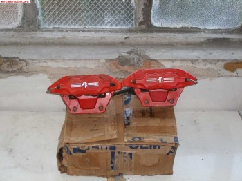 Pinzas de cuatro pistones aluminio.