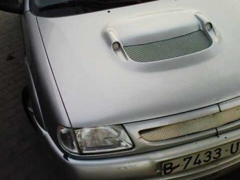 Capo con entrada de aire