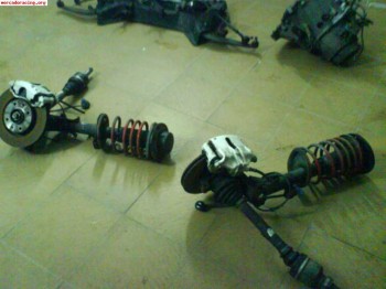 Vendo cuna motor, dirección , amortiguación, frenos nuevos,