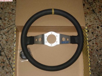 Vendo volante sparco de 2 radios