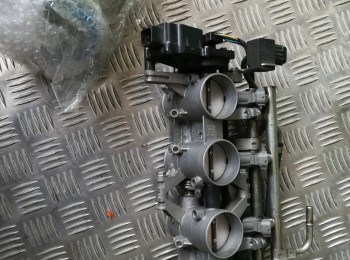 Rampa inyección gsxr 600 k7