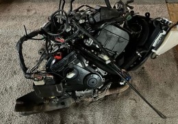 Motor gsxr l0 750cc