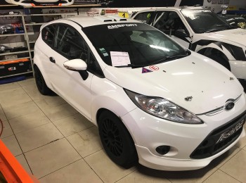 Alquiler ford fiesta r2 - perfect condition